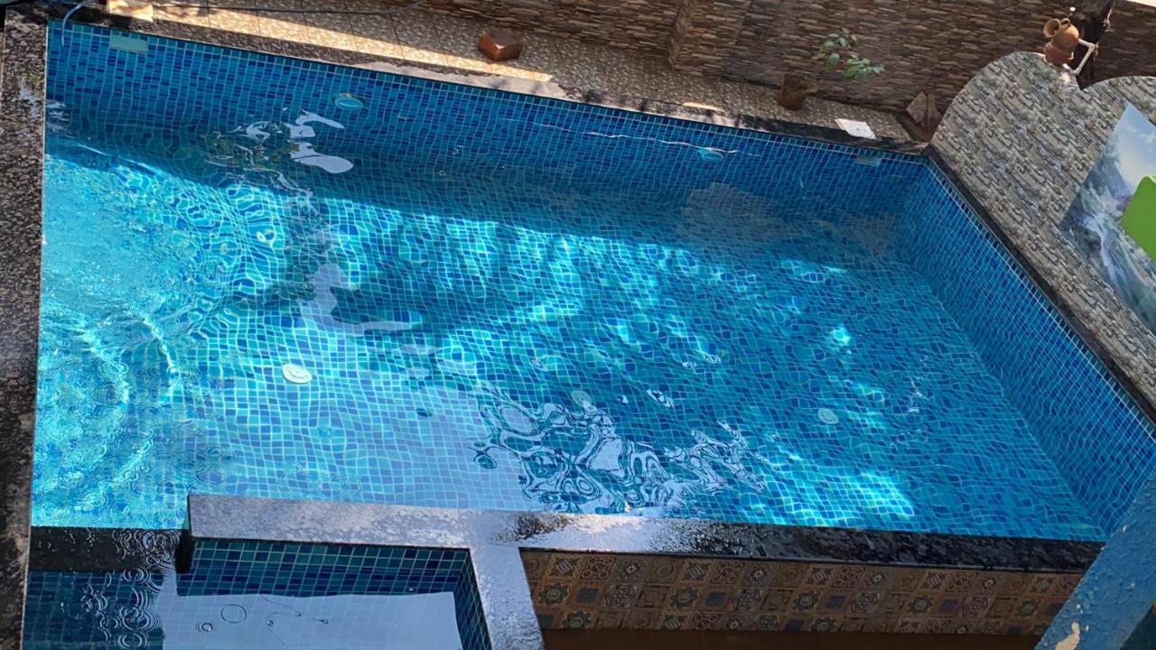 Calangute Beach Side Hotel Exterior foto